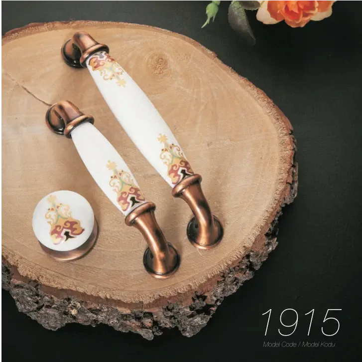 Tomurcuk Porselen 1915 Mobilya Kulp